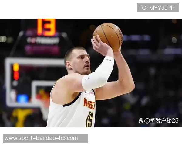 约基奇赛季数据惊人场均24分13篮板12助攻轻松实现三双表现令人赞叹 约基奇赛季数据惊人场均24分13篮板12助攻轻松实现三双表现令人赞叹