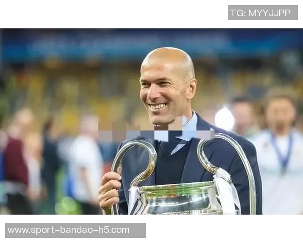 齐达内与恩里克的巅峰对决BBC与MSN的精彩较量回顾1516赛季国家德比 齐达内与恩里克的巅峰对决BBC与MSN的精彩较量回顾1516赛季国家德比